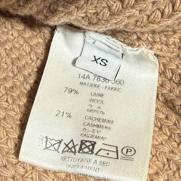 Givenchy V-Detail Cashmere Sweater - Picture 7 of 8